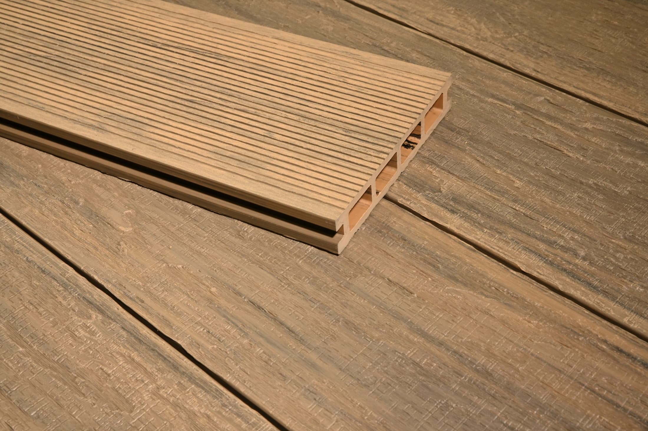 OLD WOOD ( lisované ) komplet — WPC Slovakia